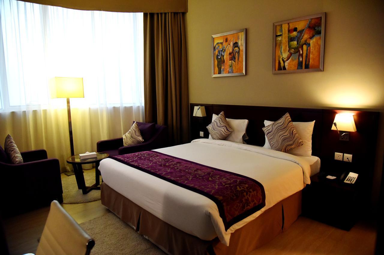 Family Two-Bedroom Suite with Sea View