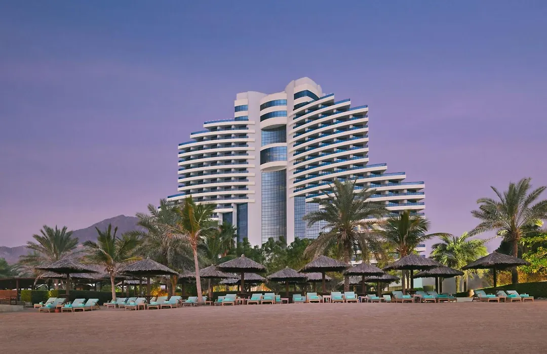 Le Meridien Al Aqah Beach Resort-1