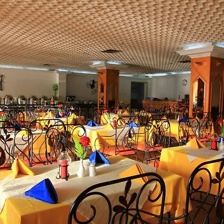 Beach Hotel Sharjah-3