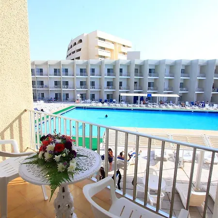 Beach Hotel Sharjah-2