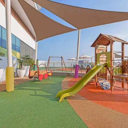Hampton By Hilton Marjan Island-3