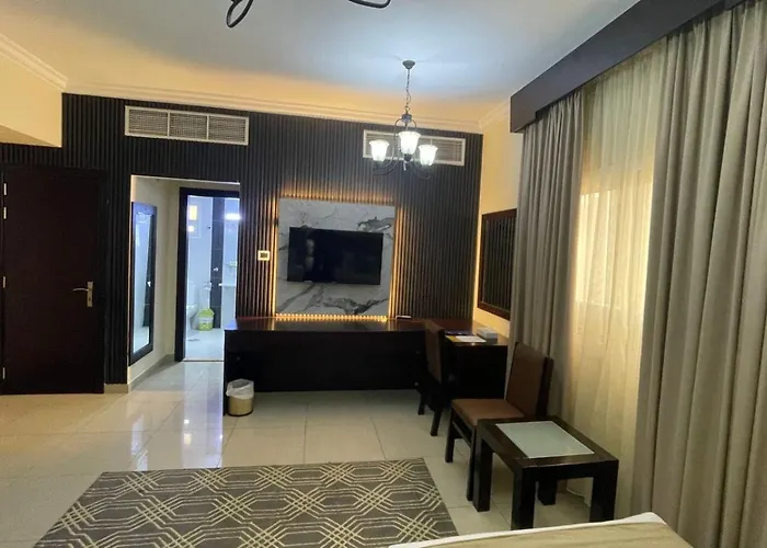 Al Hayat Suites