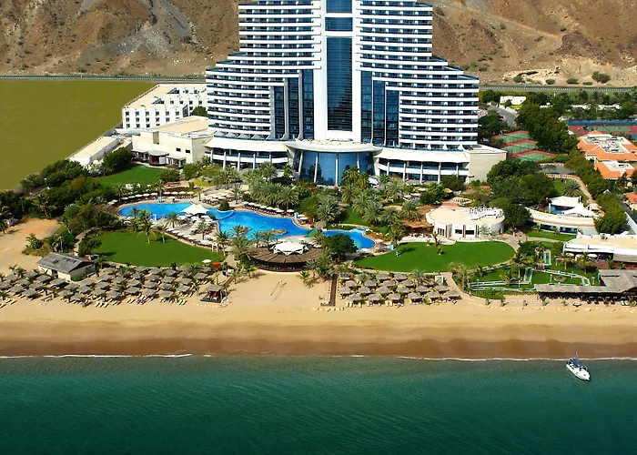 Le Meridien Al Aqah Beach