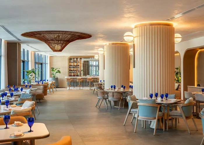 Le Meridien Al Aqah Beach