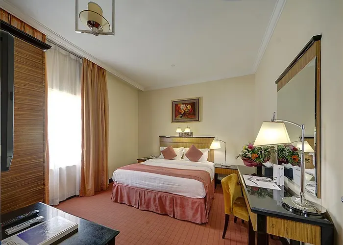 Rayan Hotel Corniche