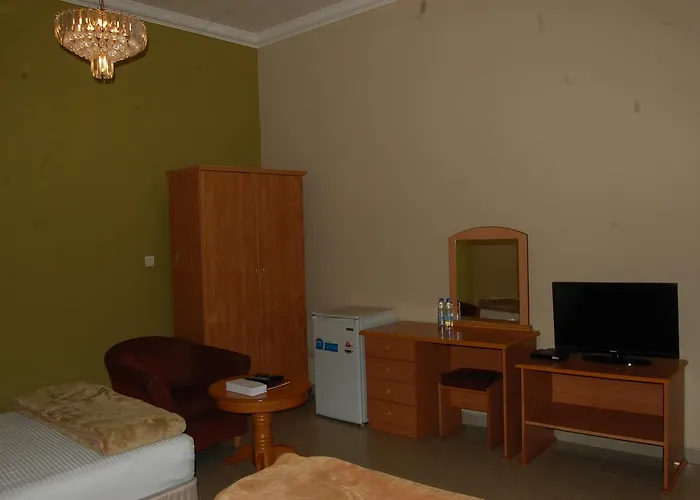 Al Amwaj Hotel